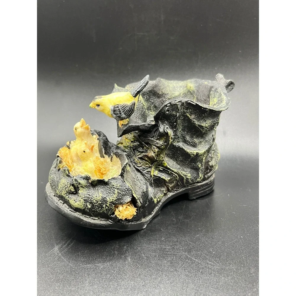 Resin Boot Planter Bird Nestlings Yellow Bird‎ Home Decor Cottagecore